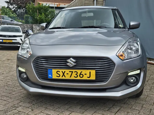 Suzuki Swift 1.2 Select NAVI TEL CAMERA LM 2018 Benzine 5
