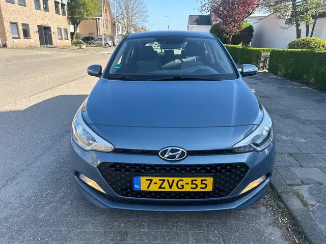 Hyundai i20 1.2 LP i-Drive Cool 2015 Benzine 2
