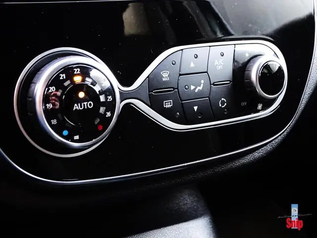 Renault Captur 1.2 TCe Intens automaat. 2017 Benzine 9