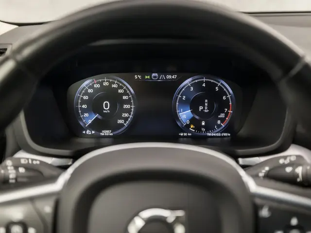 Volvo V60 2.0 B3 Momentum Sport 2020 Hybride Benzine 21