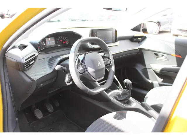 Peugeot 208 1.2 PureTech Active Pack 2023 Benzine 12