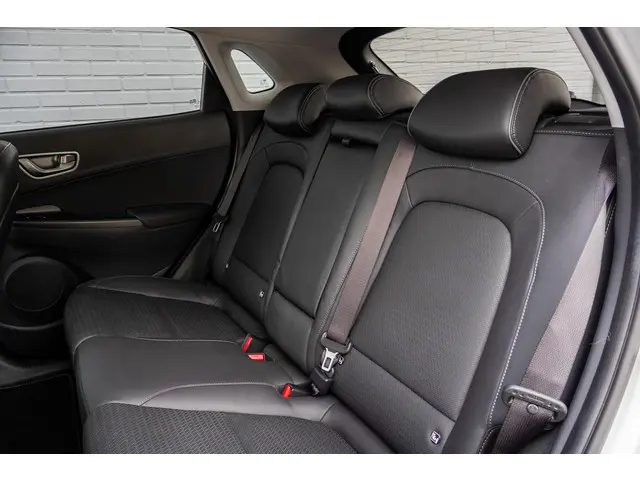 Hyundai Kona EV Premium 64 kWh 2020 Elektrisch 39