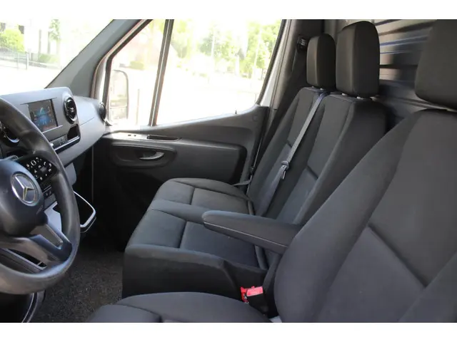 Mercedes-Benz Sprinter 314 2.2 CDI L2H2 2019 Diesel 13