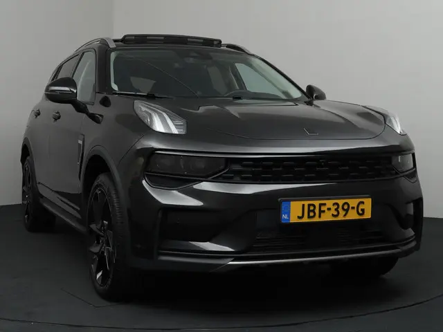 Lynk & Co 01 1.5 2022 Hybride Benzine 39