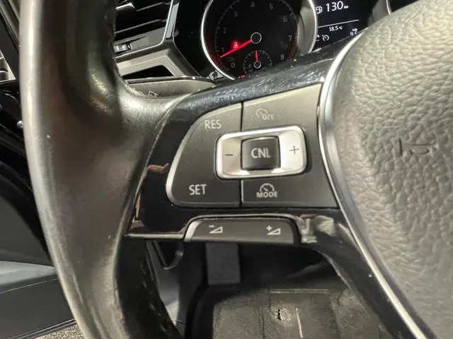 Volkswagen Touran 1.4 TSI Comfortline 7p 2017 Benzine 19