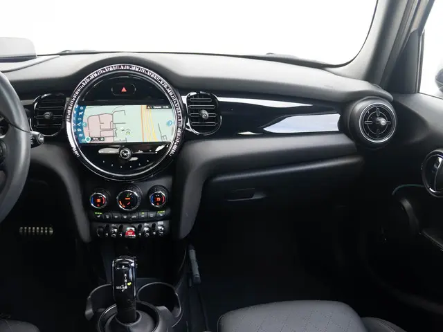 MINI 5-Deurs Cooper Aut. 2022 Benzine 11