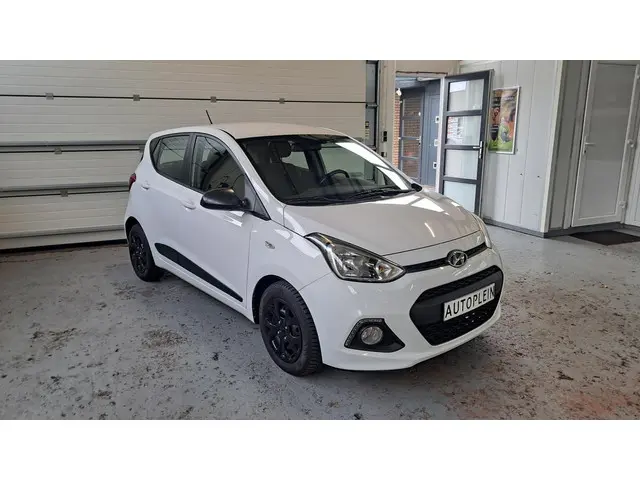 Hyundai i10 1.0i i-Motion 2015 Benzine 4