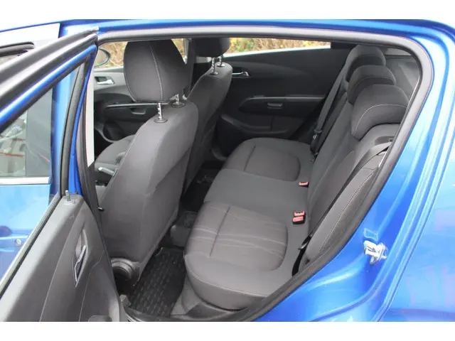 Chevrolet Aveo 1.6 2012 Benzine 8