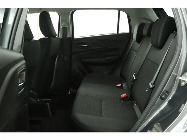 Suzuki Swift 1.2 Comfort Smart Hybrid 2026 Benzine 18