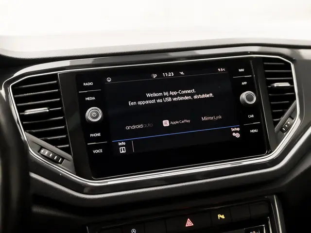 Volkswagen T-Roc 1.5 TSI Sport 2018 Benzine 28