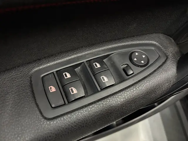 BMW 1 Serie 114i EDE Sport Edition 2014 Benzine 22