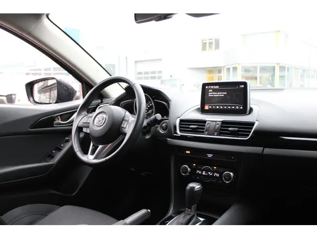 Mazda 3 2.0 TS+ 2015 Benzine 14