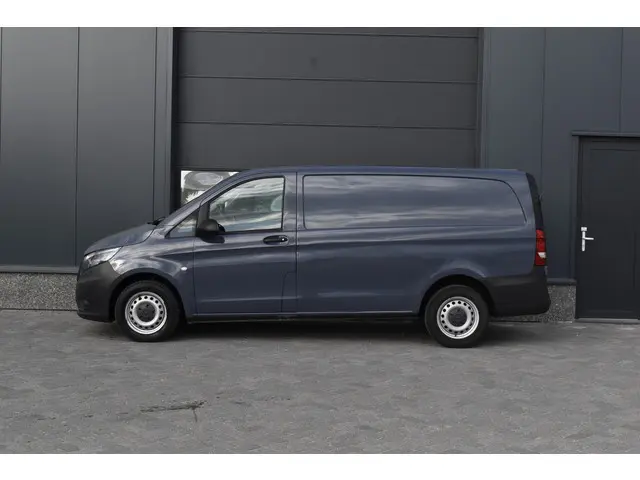 Mercedes-Benz Vito 3