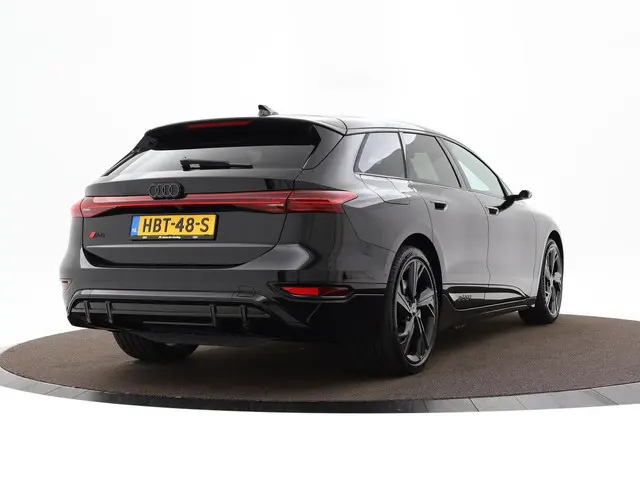 Audi A6 Avant e-tron 2