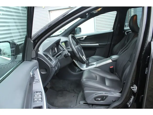 Volvo XC60 2.0 D4 FWD Polar+ 2016 Diesel 22