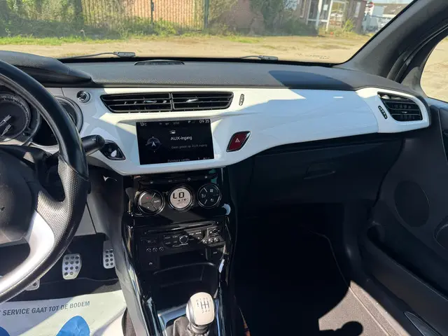 Citroën DS3 Cabrio 1.6 THP Sport Chic 2013 Benzine 17