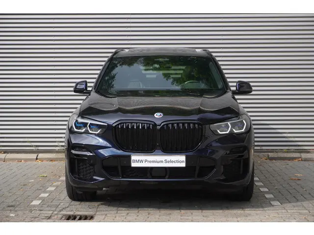 BMW X5 xDrive45e 2023 Hybride Benzine 3