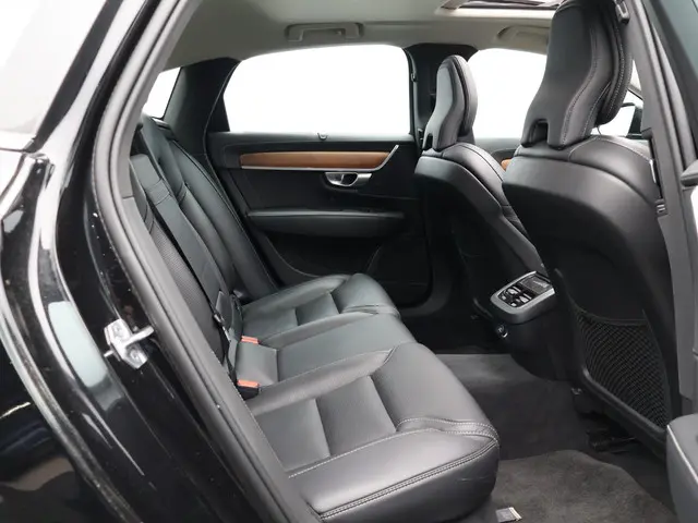 Volvo S90 2.0 T4 Inscription 2020 Benzine 10