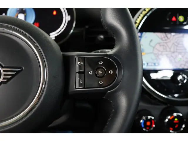 MINI Electric Mini Essential 33 kWh 2021 Elektrisch 15