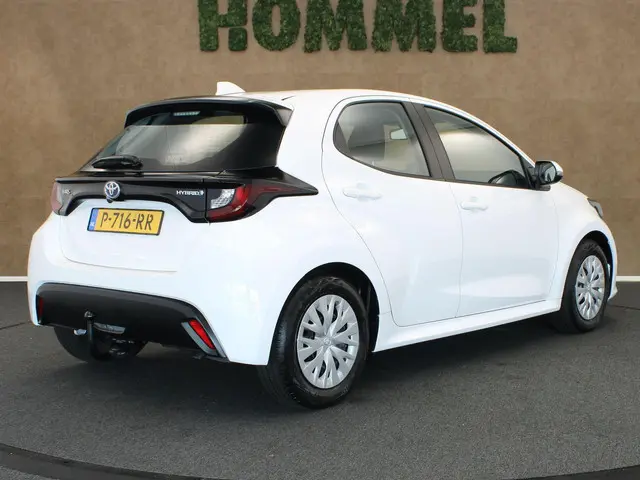Toyota Yaris 1.5 Hybrid Active 2022 Hybride Benzine 2