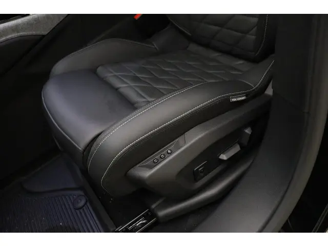 Peugeot e-3008 GT 73 kWh 2024 Elektrisch 18