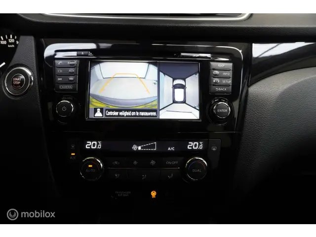 Nissan QASHQAI 1.2 Connect Edition 2015 Benzine 17