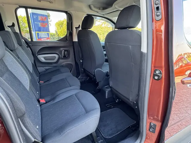 Peugeot Rifter 1.2 Puretech Active 2020 Benzine 25