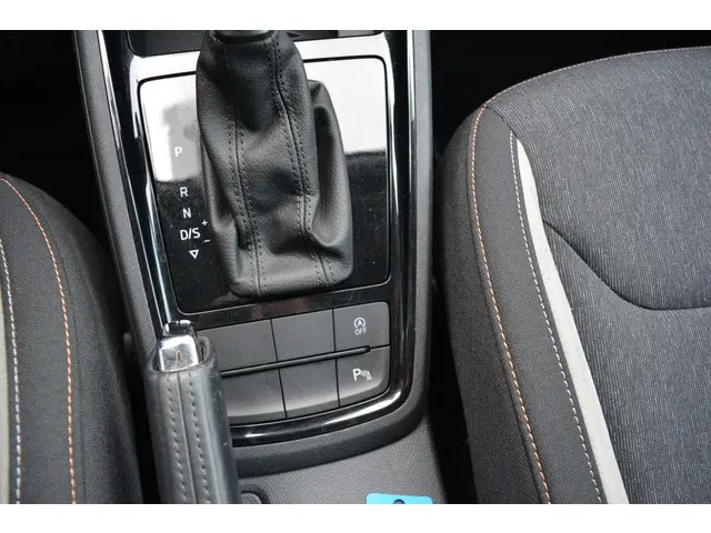 Škoda Kamiq 1.5 TSI ACT Business Edition 2020 Benzine 33