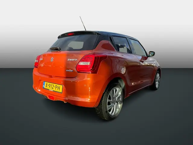 Suzuki Swift 1.2 Select Smart Hybrid 2024 Benzine 3