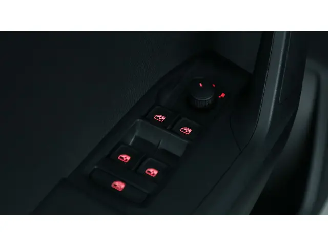 SEAT Arona 1.0 EcoTSI 95pk Reference 2024 Benzine 13