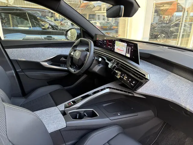 Peugeot 5008 1.2 Hybrid 145 GT 2025 Hybride Benzine 20