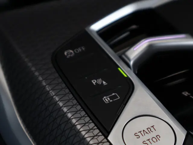 BMW 3 Serie 330e 2026 Hybride Benzine 54