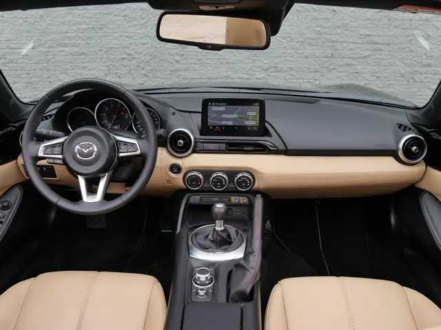 Mazda MX-5 1.5 CHAIRO/ LEER/ BOSE/ 18INCH/ DAB/ 2018 Benzine 4