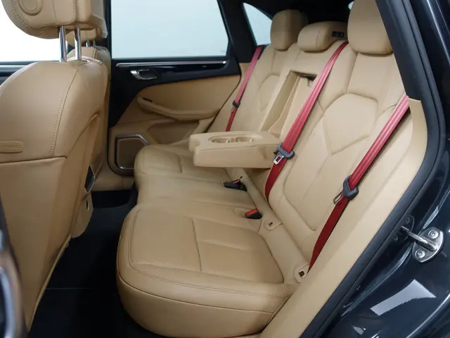 Porsche Macan 3.6 Turbo 2016 Benzine 26