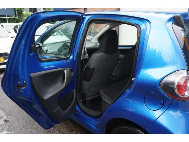 Toyota Aygo 1.0 VVT-i Access 2014 Benzine 26