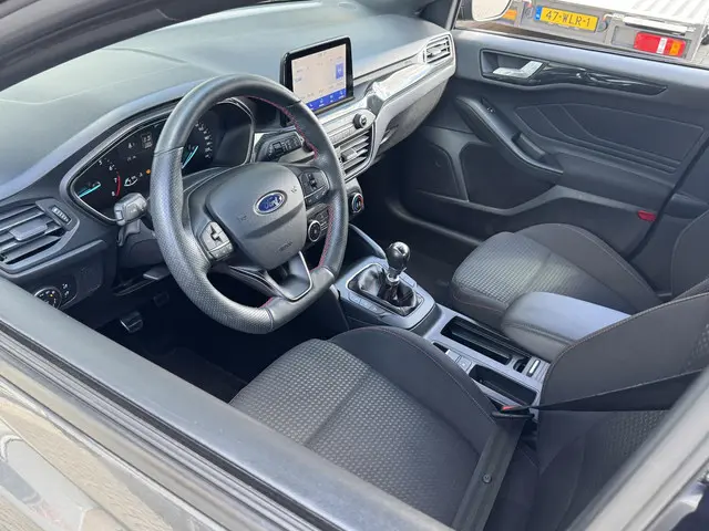 Ford Focus 1.0 ECOBOOST ST LINE BUSINESS 2020 Benzine 9
