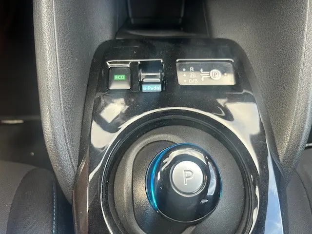 Nissan Leaf N-Connecta 40 kWh 2018 Elektrisch 15