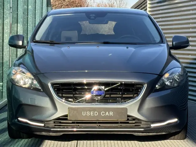 Volvo V40 1.5 T3 Momentum 2015 Benzine 4