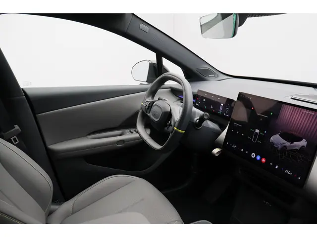 Lynk & Co 02 More 66 kWh 2025 Elektrisch 6