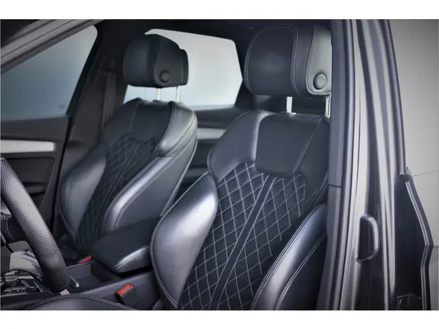 Audi Q5 2.0 TFSI quattro Launch Edition 2017 Benzine 3