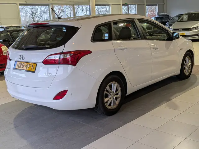 Hyundai i30 Wagon 1.4 2014 Benzine 4