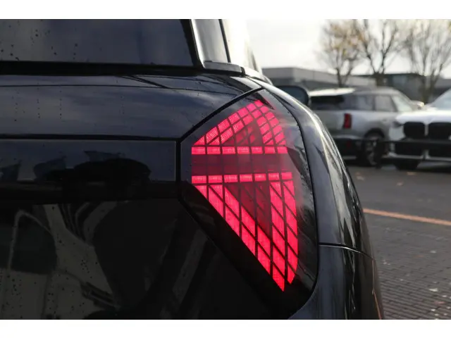 MINI Electric Cooper SE 2024 Elektrisch 9