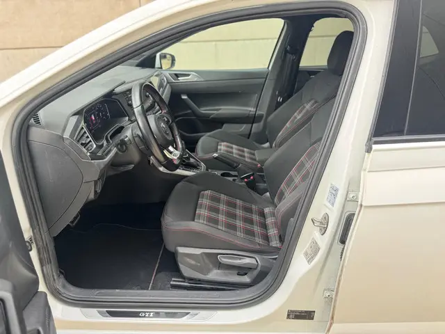 Volkswagen Polo 2.0 TSI GTI 2019 Benzine 16