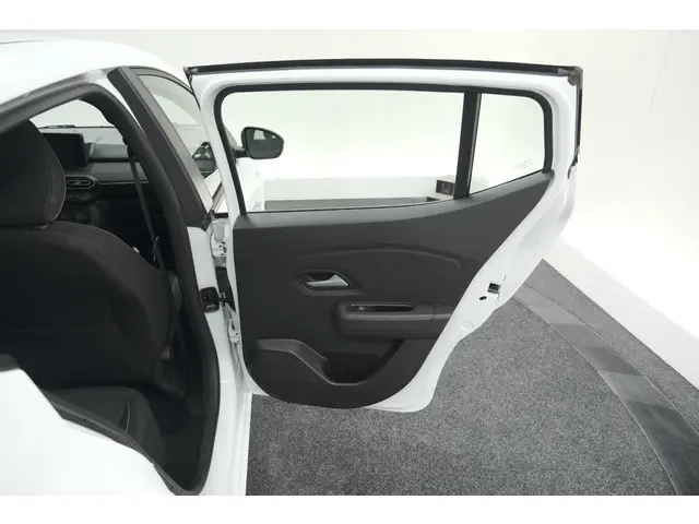 Dacia Sandero TCe 90 CVT Expression 2024 Benzine 53