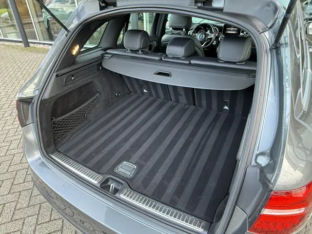 Mercedes-Benz GLC 250 4MATIC 2018 Benzine 15