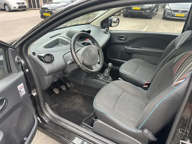 Renault Twingo 1.2 16V Parisienne airco 2014 Benzine 6