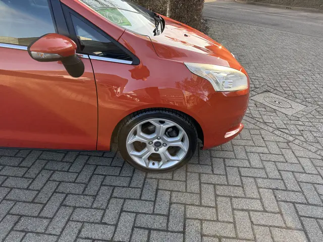 Ford B-MAX 1.0 EcoBoost Titanium Navigatie 2014 Benzine 7