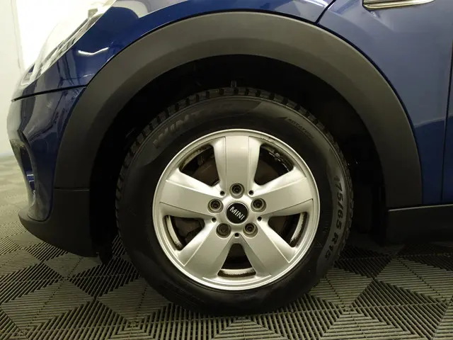 MINI Cooper 1.5 D One Salt- 2015 Diesel 18