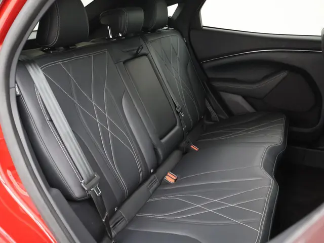 Ford Mustang Mach-E 75kWh LUCID RED 2020 Elektrisch 9