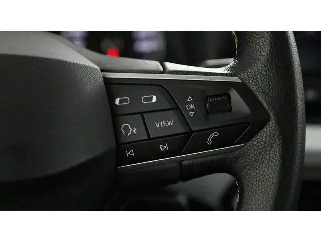 SEAT Arona 1.0 TSI 95pk Style 2023 Benzine 22